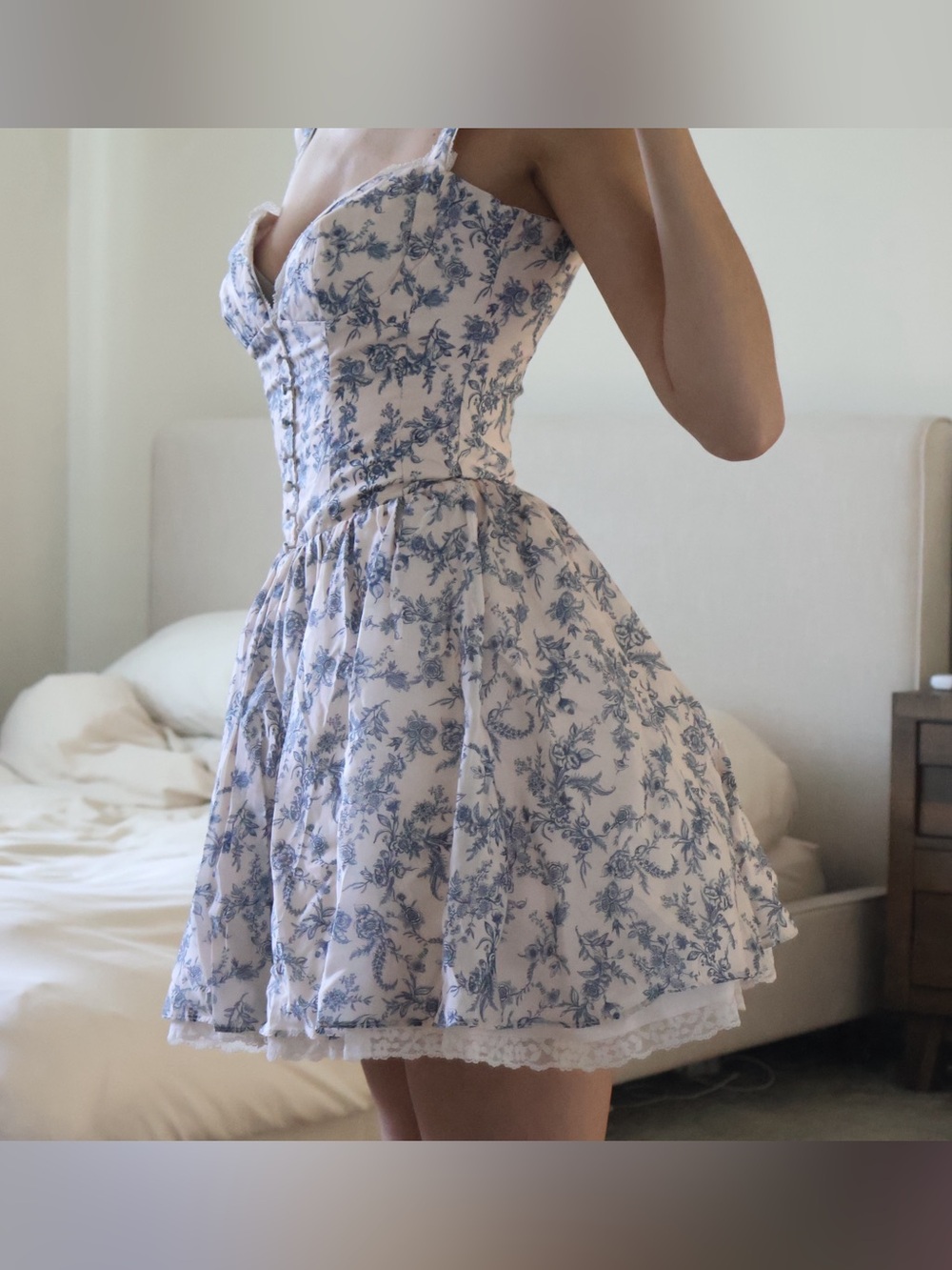 HOUSE OF CB 'Brigitte' English Porcelain Print Corset Mini Dress *never worn* - Picture 4 of 8